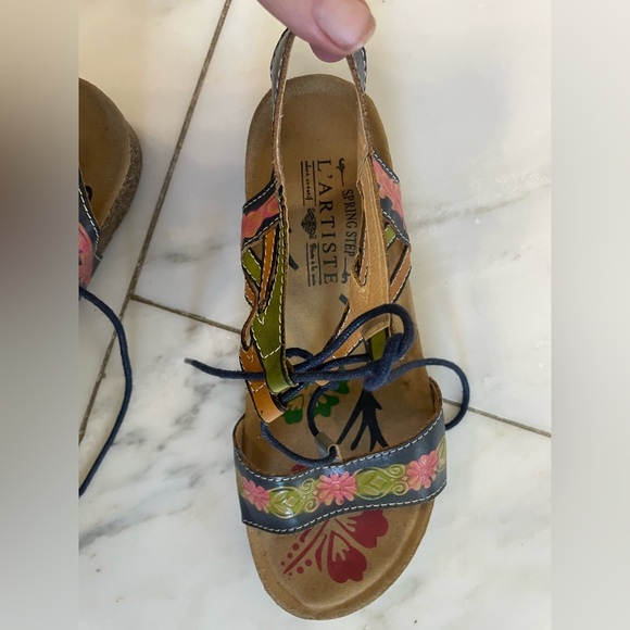 L’Artiste Springstep Lomo Navy, euro 38 or US 7-7.5, multicolor leather sandals - Picture 8 of 11